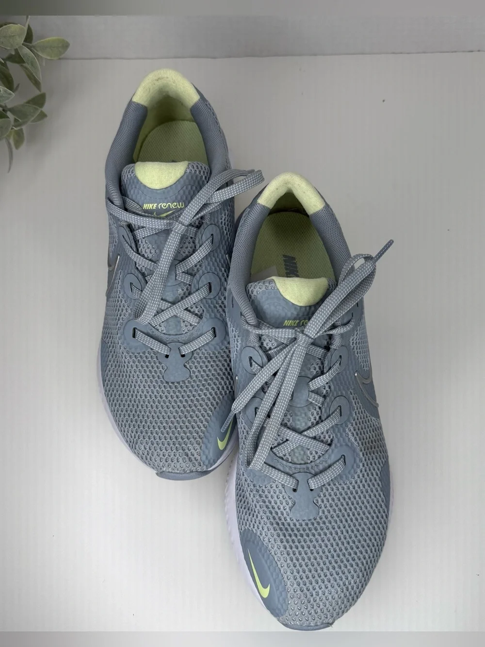 Nike Womens Renew Run Womens Casual Running Shoe in Obsidian Mist Size 10
